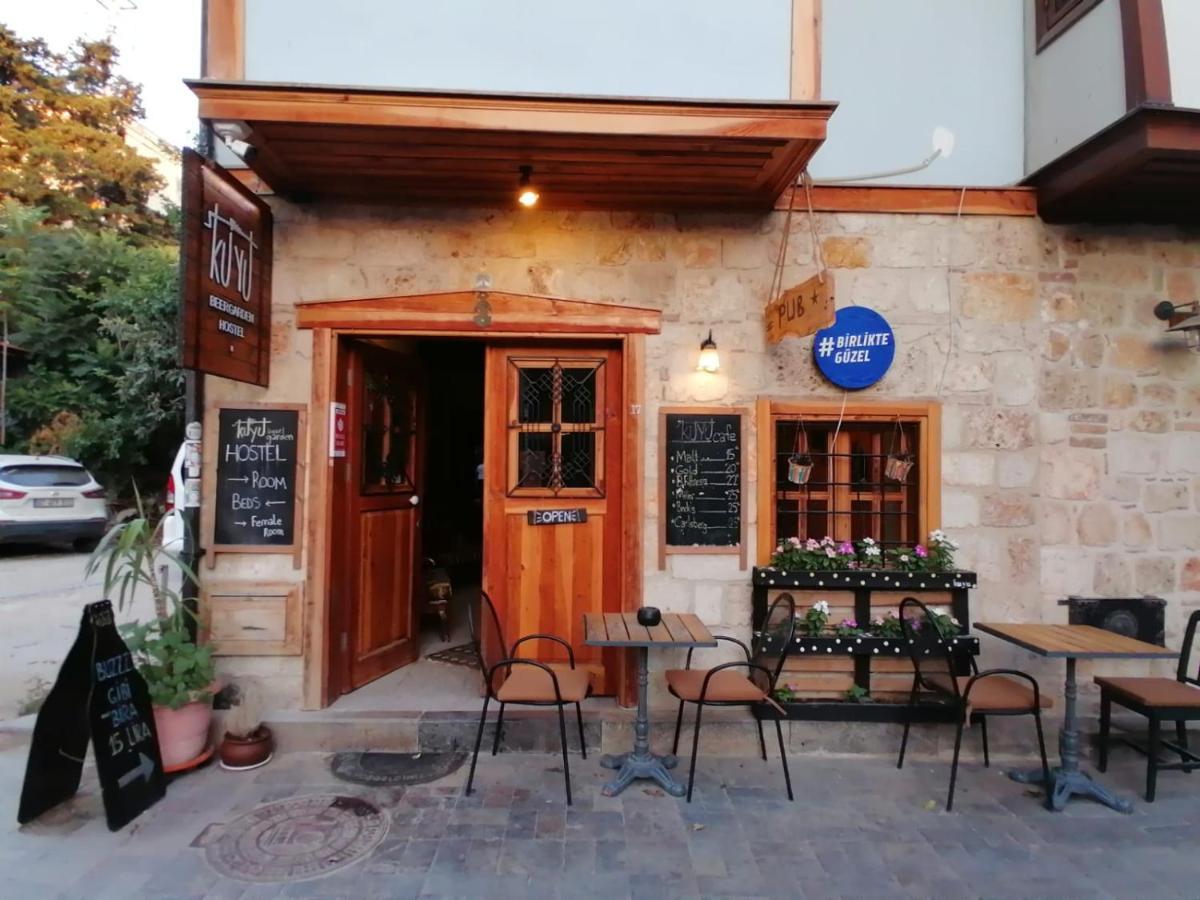Kuyu Beergarden Hostel Antalya Luaran gambar