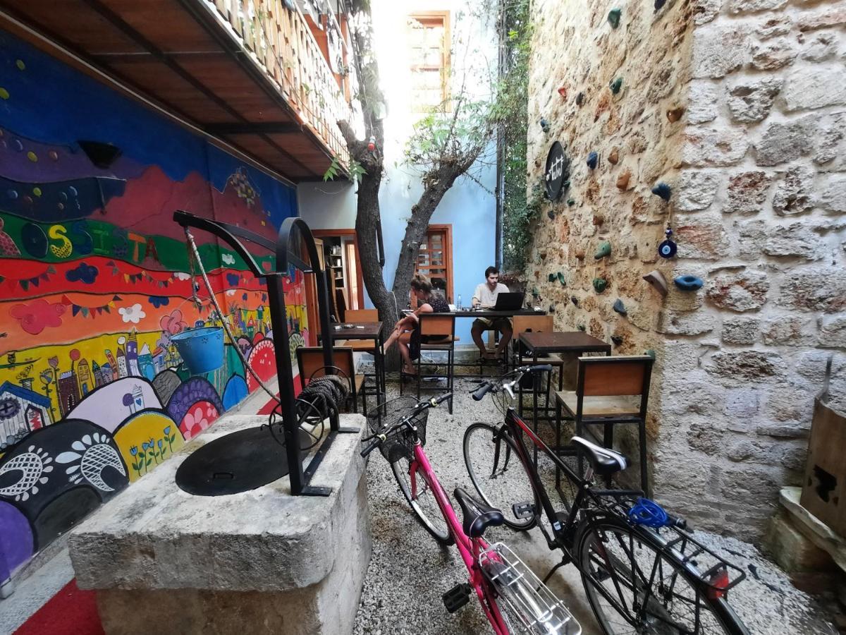 Kuyu Beergarden Hostel Antalya Luaran gambar