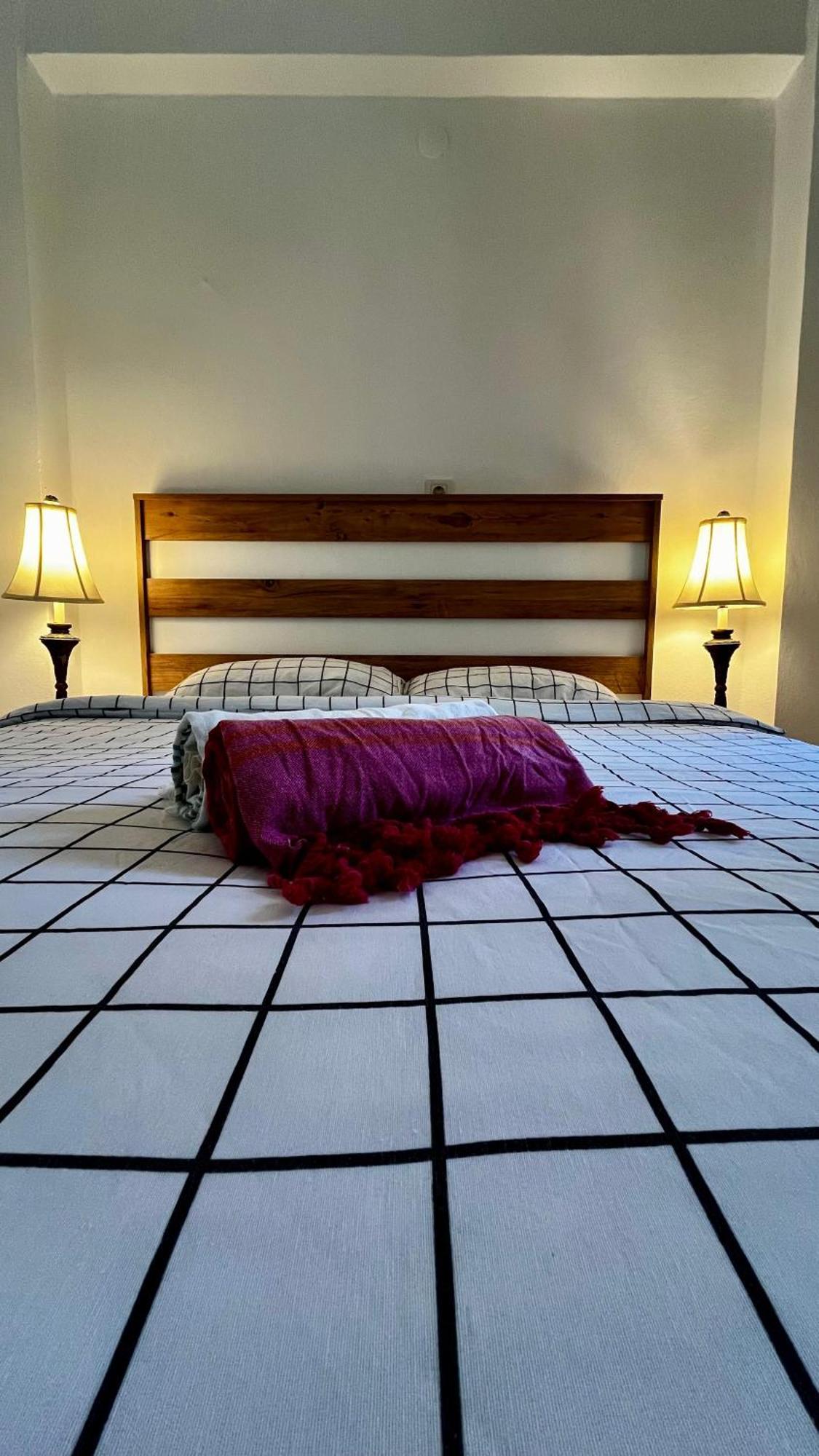 Kuyu Beergarden Hostel Antalya Luaran gambar